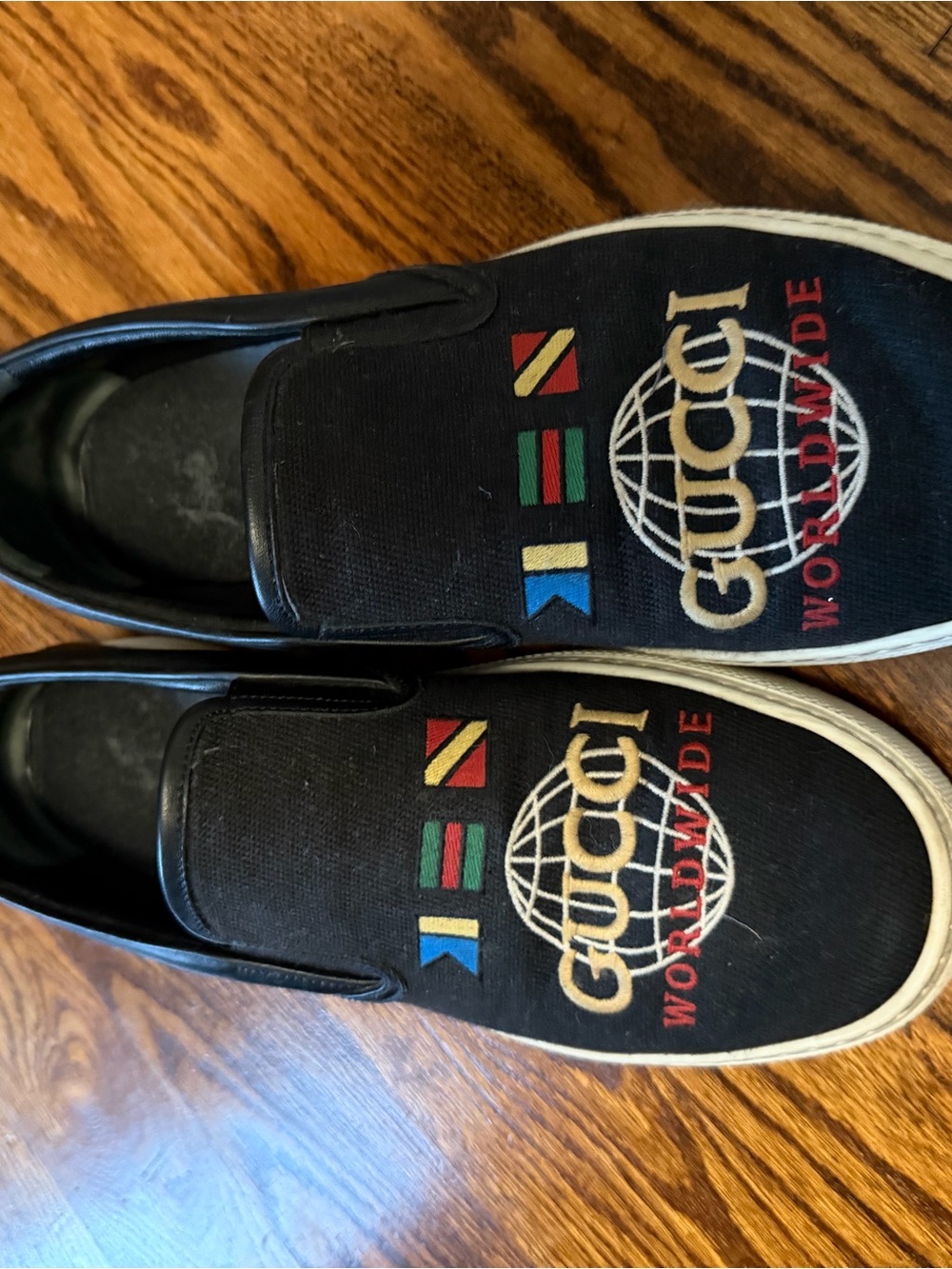 Gucci Black Canvas Worldwide Embroidered Slip-Ons with Multicolor Flags